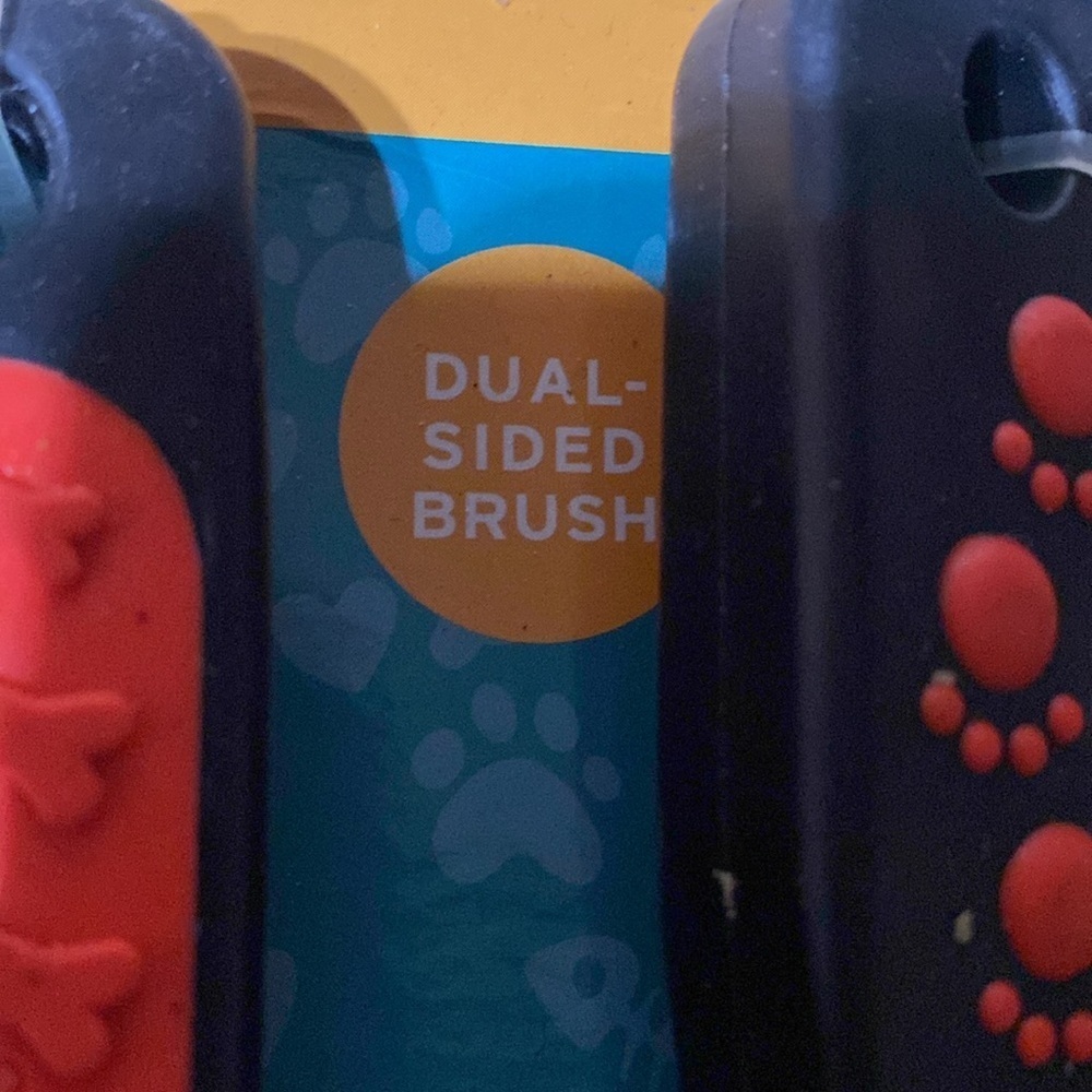3/$20  Grooming Brush & Comb Set - Picture 5 of 9